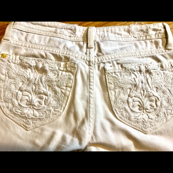 white distressed Marciano capris embroidery pocket - Picture 5 of 6